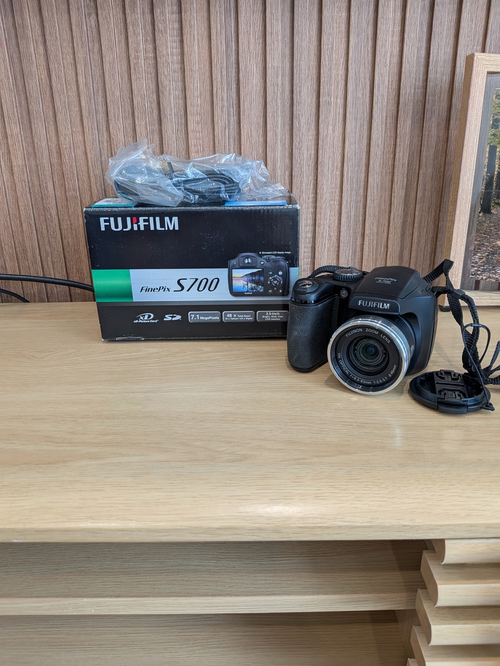 Fujifilm FinePix S700 Black Digital Bridge Camera